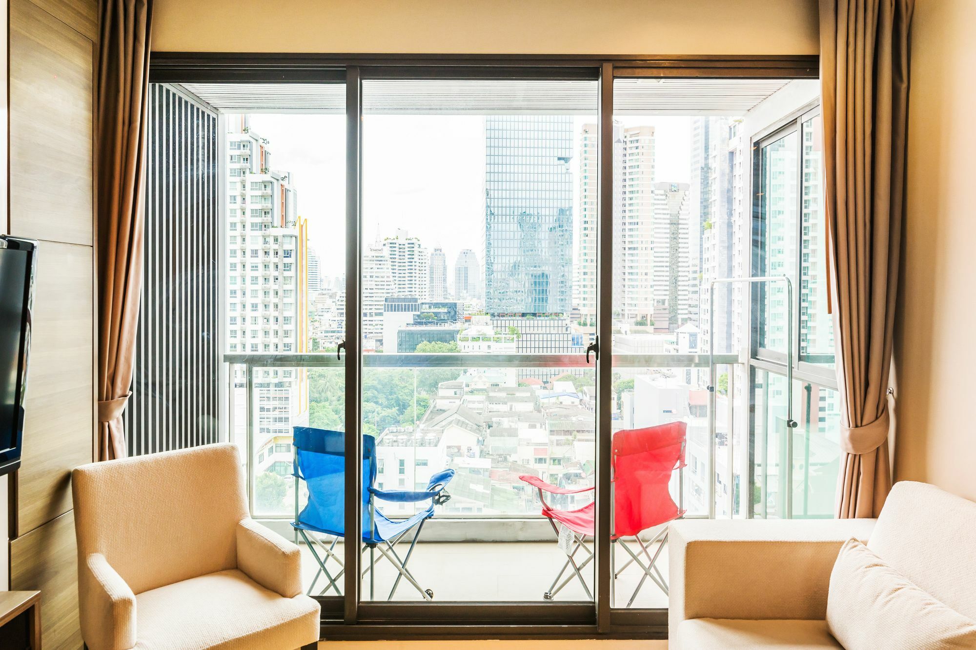 The Address Sathorn By Favstay Bangkok Zewnętrze zdjęcie
