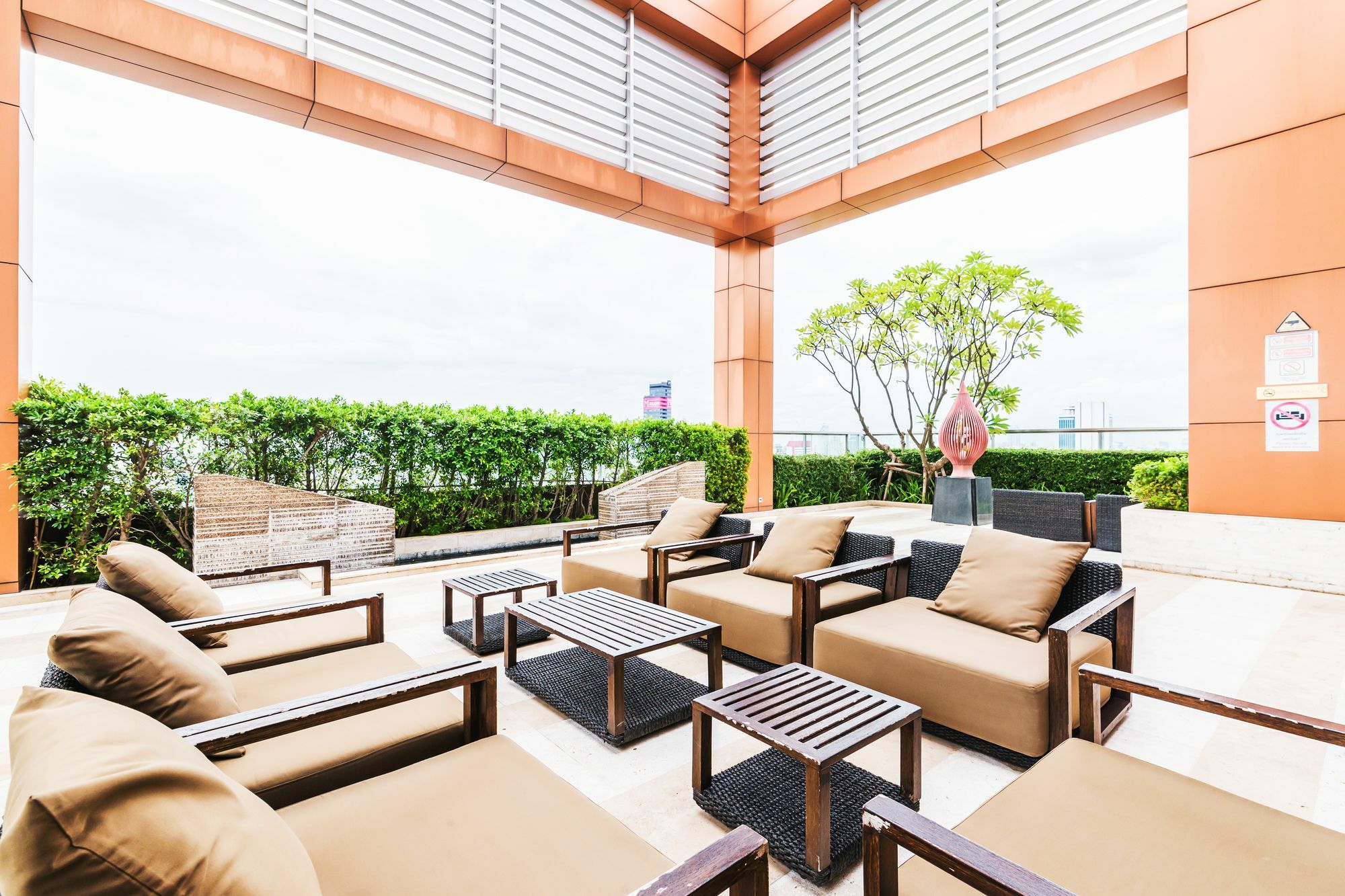 The Address Sathorn By Favstay Bangkok Zewnętrze zdjęcie