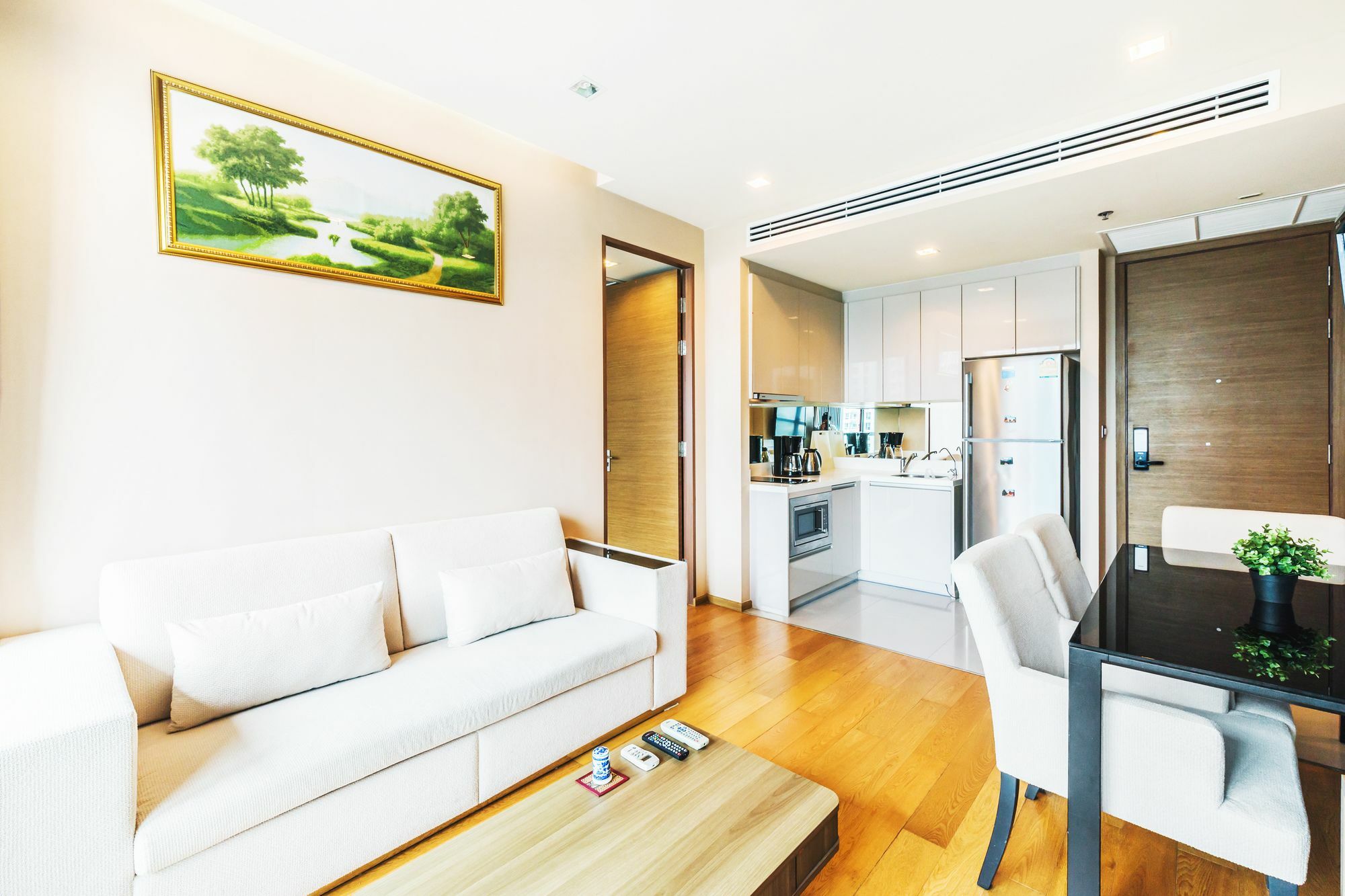 The Address Sathorn By Favstay Bangkok Zewnętrze zdjęcie